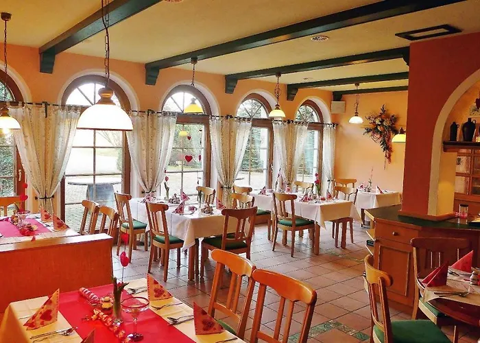 Landhotel Neuwiese Hotel *